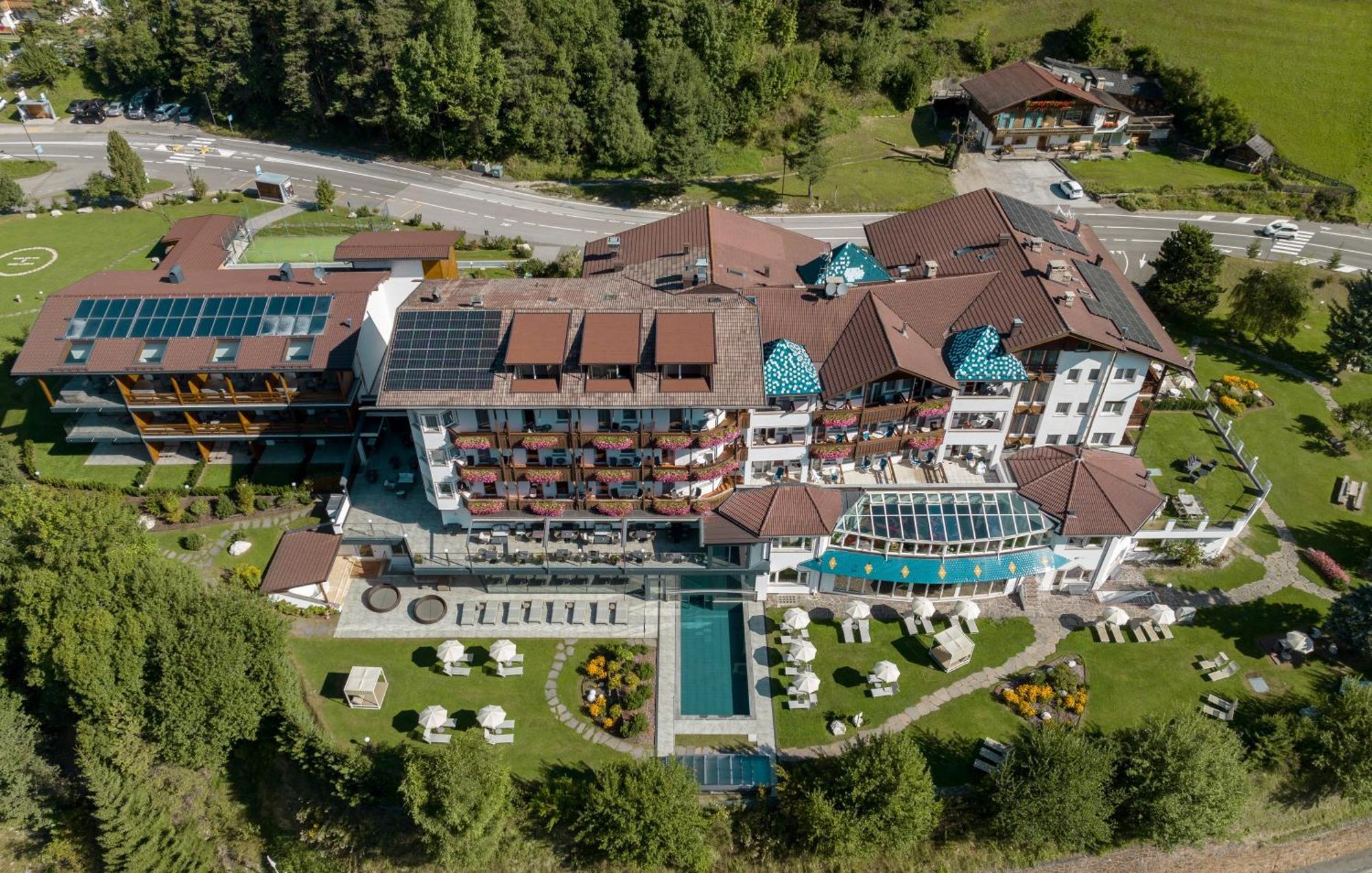 Diamant Spa Resort Santa Cristina Val Gardena Eksteriør billede